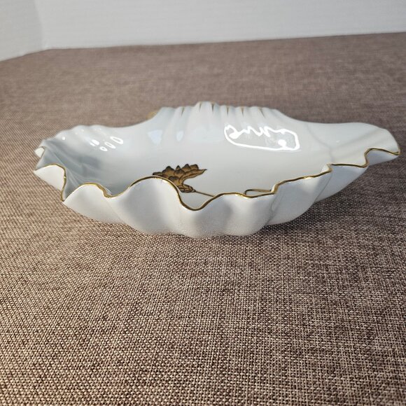 Vintage Matson White/Gold Gilt Ceramic Shell Soap Dish Hollywood Regency - Picture 6 of 10